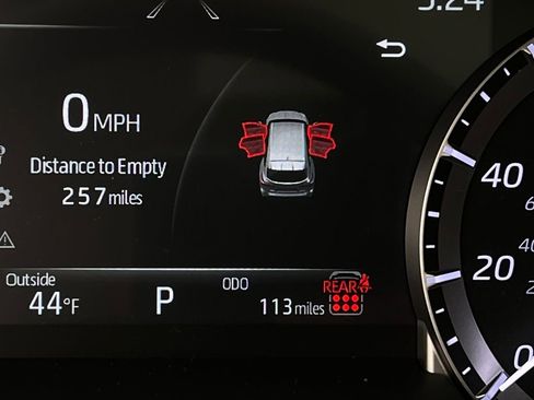 Used 2026 Toyota Highlander XLE image 18