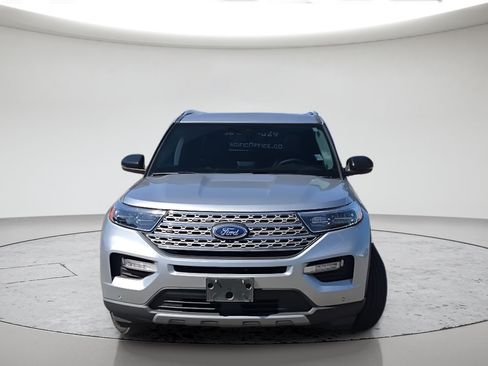 Used 2023 Ford Explorer Limited w/ Limited Technology Package AWD/4WD image 2