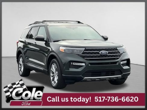 Certified 2024 Ford Explorer XLT AWD/4WD image 1