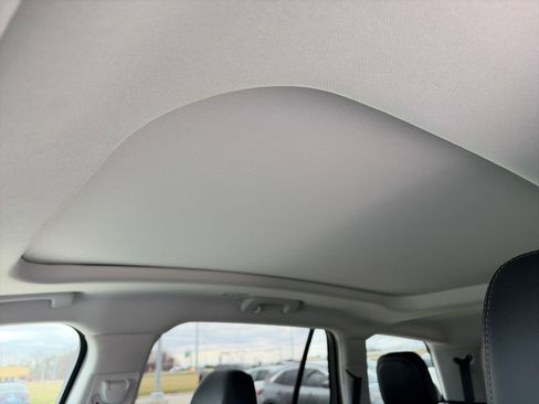 Used 2025 Lincoln Aviator AWD image 26