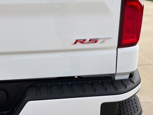 New 2026 Chevrolet Silverado 1500 RST w/ Z71 Off-Road Package AWD/4WD image 7