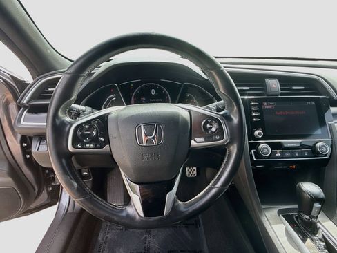 Used 2019 Honda Civic Sport image 10
