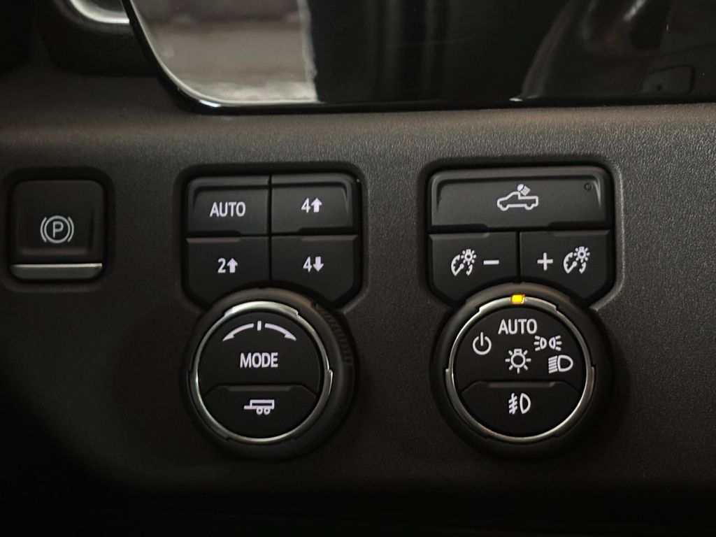 Certified 2023 Chevrolet Silverado 1500 LT Trail Boss w/ Protection Package AWD/4WD image 21