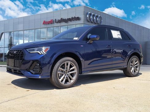 New 2025 Audi Q3 2.0T Premium image 1