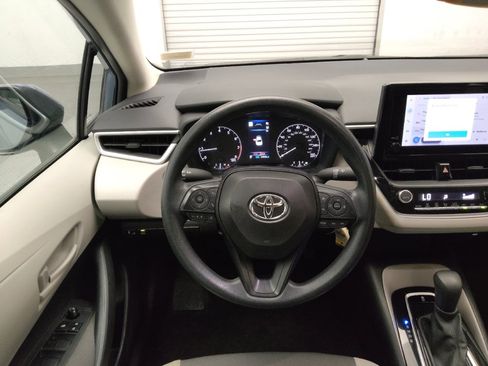 Used 2025 Toyota Corolla LE FWD image 22