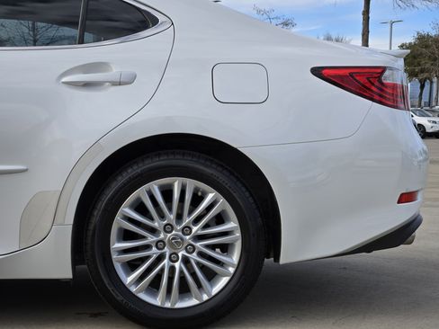 Used 2014 Lexus ES 350 image 10