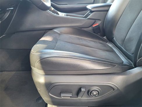 Certified 2024 Jeep Grand Cherokee L Laredo image 16