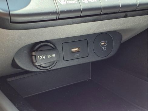 Used 2024 Hyundai Elantra SEL FWD image 27