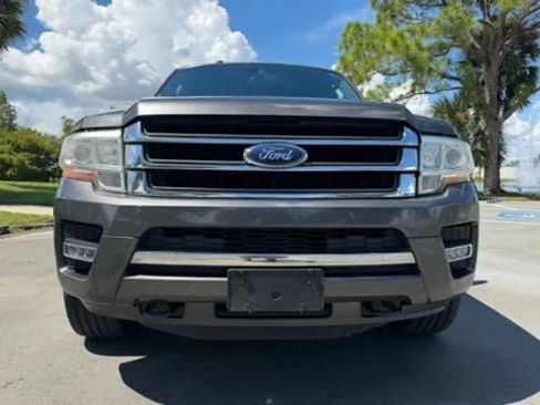 Used 2017 Ford Expedition Max Limited AWD/4WD image 2