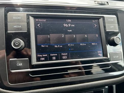 Used 2018 Volkswagen Tiguan S w/ 3rd Row Seat Package AWD/4WD image 20