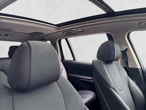 Used 2020 BMW X7 xDrive40i w/ Premium Package image 22