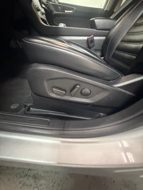 Used 2024 Ford Edge SEL AWD/4WD image 15