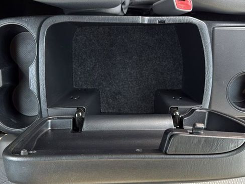 Used 2012 Toyota Tacoma 4x4 Regular Cab image 11