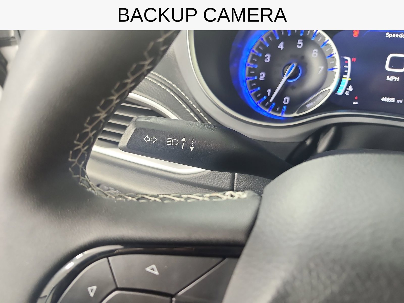 Used 2025 Chrysler Pacifica Limited FWD image 15