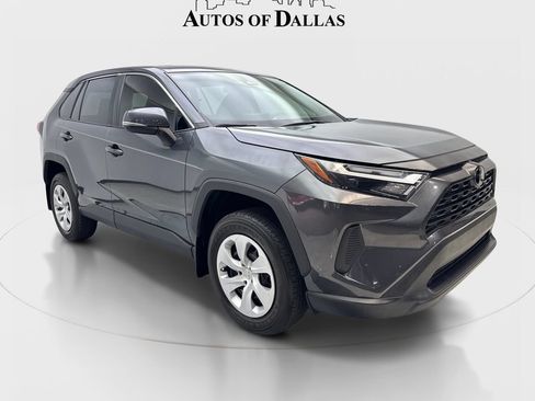 Used 2024 Toyota RAV4 LE FWD image 4