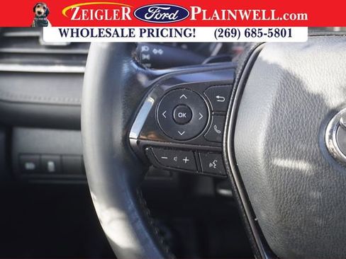 Used 2023 Toyota Camry SE image 17