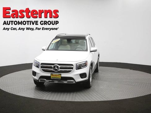 Used 2021 Mercedes-Benz GLB 250 4MATIC image 57