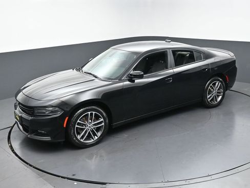 Used 2019 Dodge Charger SXT image 38