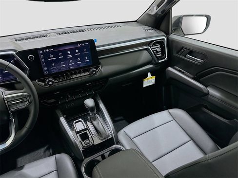 New 2026 GMC Canyon Elevation w/ Convenience Package image 24