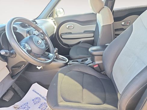 Used 2017 Kia Soul image 9
