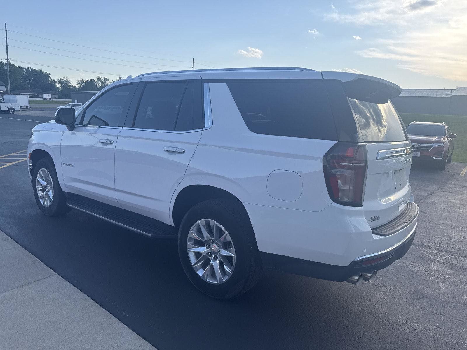 Used 2024 Chevrolet Tahoe Premier AWD/4WD image 4