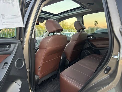 Used 2018 Subaru Forester 2.5i Touring w/ Popular Package #2 image 5