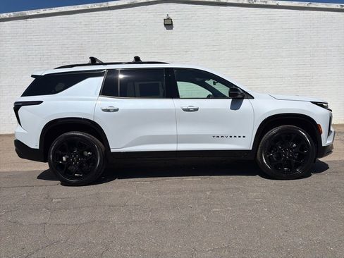 New 2026 Chevrolet Traverse RS AWD/4WD image 1