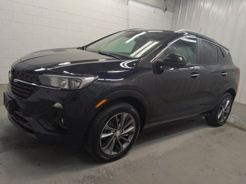 Used 2021 Buick Encore GX Preferred w/ Sport Touring Package AWD/4WD image 2