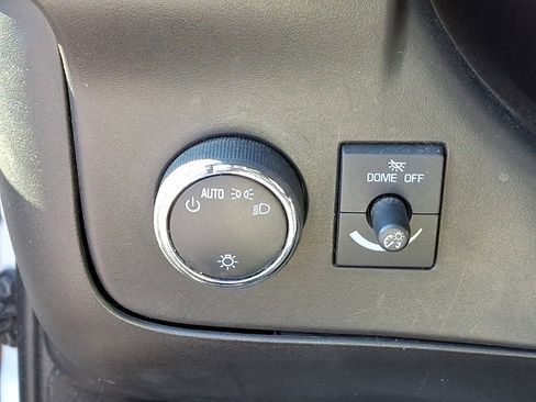 Used 2018 Chevrolet Express 2500 Extended image 24