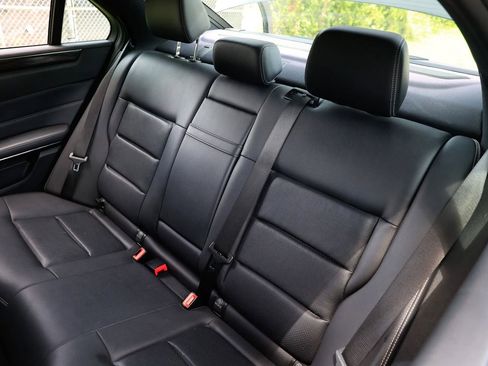 Used 2016 Mercedes-Benz E 350 E 350 4MATIC Sedan 4D image 12