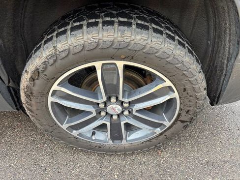 Used 2020 GMC Acadia SLT w/ Driver Alert Package II AWD/4WD image 12