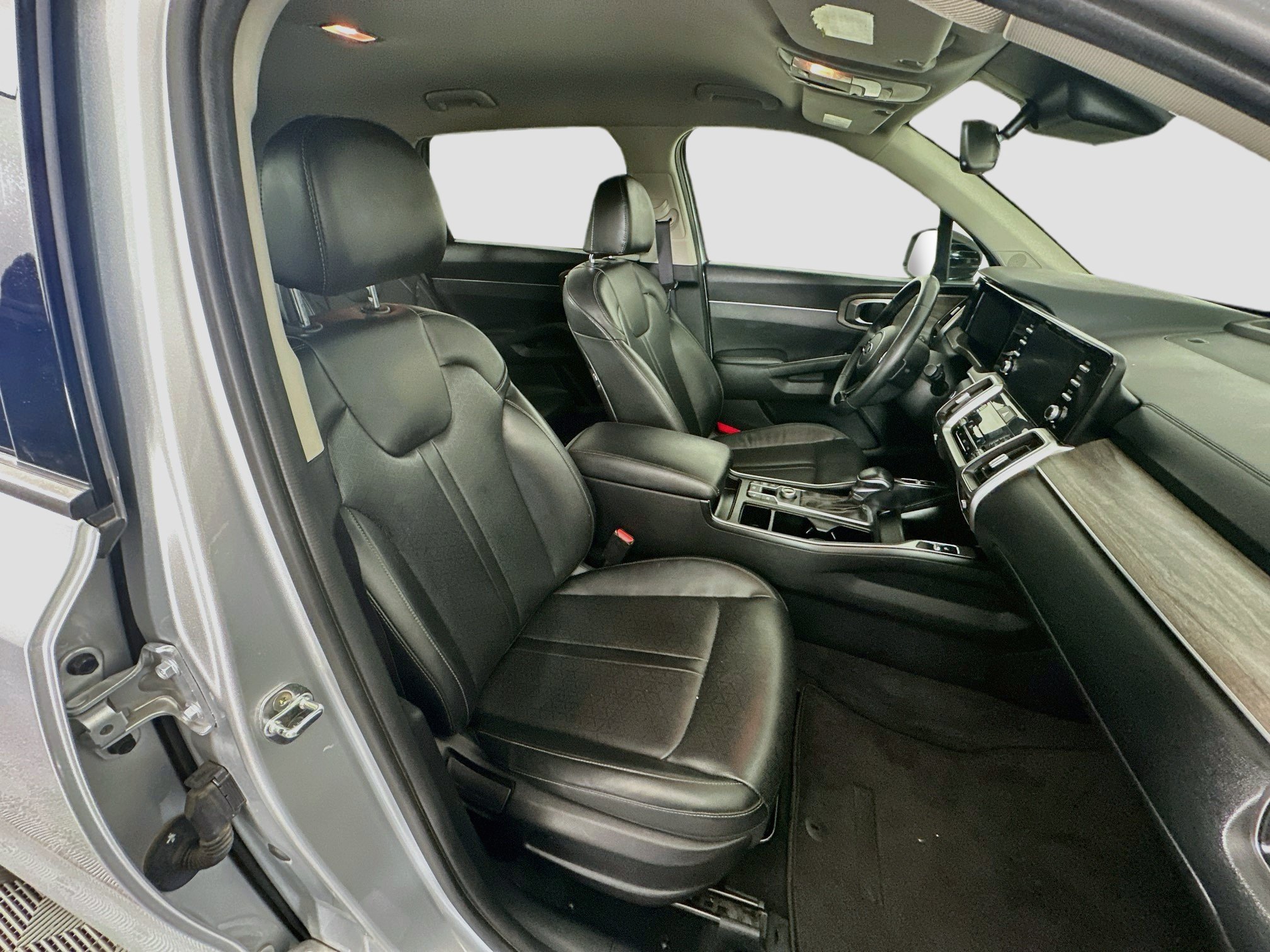Used 2021 Kia Sorento EX AWD/4WD image 33