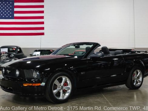 Used 2008 Ford Mustang GT Premium RWD image 1