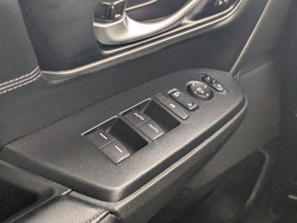 Used 2022 Honda CR-V EX-L image 17