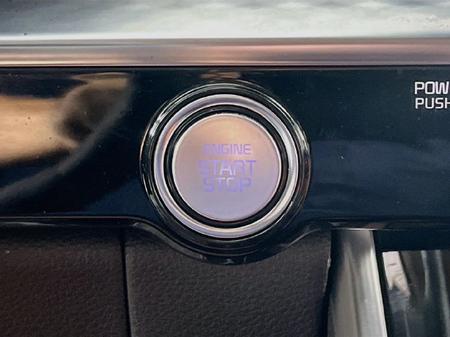 Used 2024 Kia Carnival SX Prestige FWD image 19