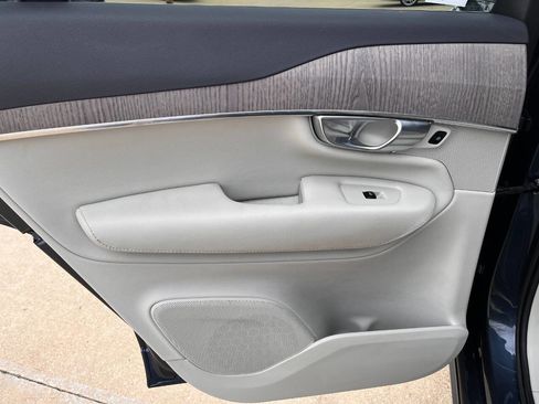 Used 2023 Volvo XC90 B6 Plus w/ Protection Package Premier image 18