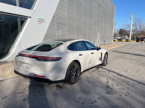Used 2023 Porsche Panamera 4 Platinum Edition image 26