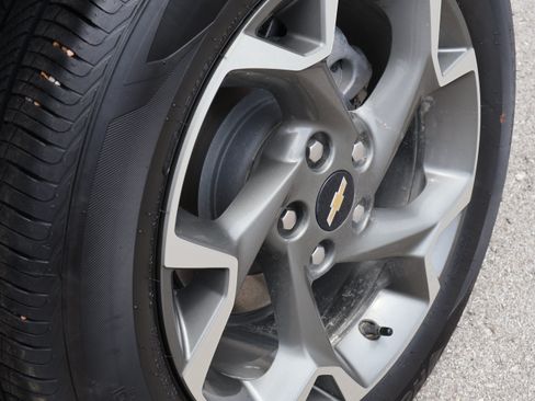 Used 2026 Chevrolet Trax LT FWD image 39