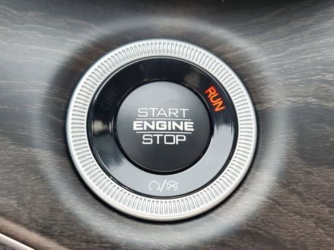 New 2025 Jeep Grand Cherokee Limited image 28