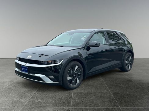 Certified 2026 Hyundai Ioniq 5 SEL AWD/4WD image 3