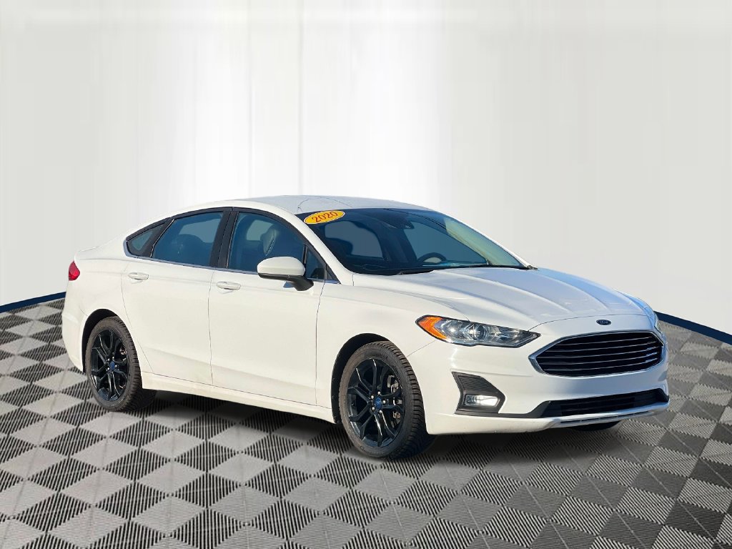 Used 2020 Ford Fusion SE w/ Equipment Group 151A FWD image 6
