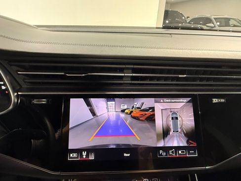 Used 2024 Audi RS Q8 AWD/4WD image 33
