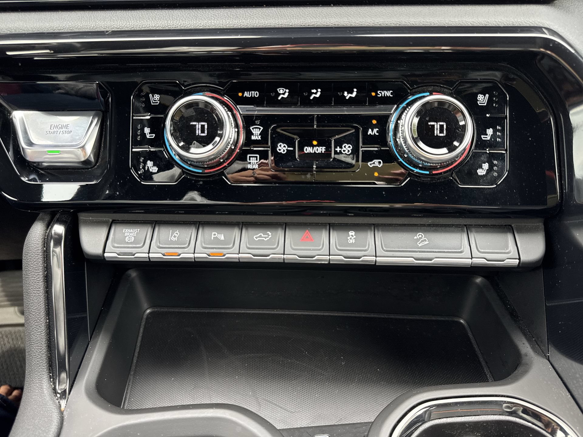 Certified 2024 GMC Sierra 2500 AT4 w/ AT4 Premium Plus Package AWD/4WD image 18