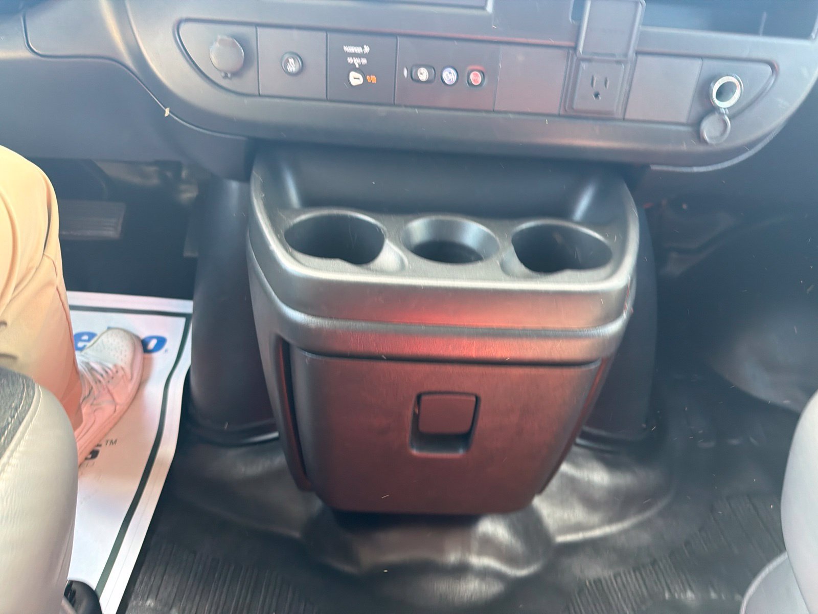 Used 2025 Chevrolet Express 2500 w/ Driver Convenience Package RWD image 17