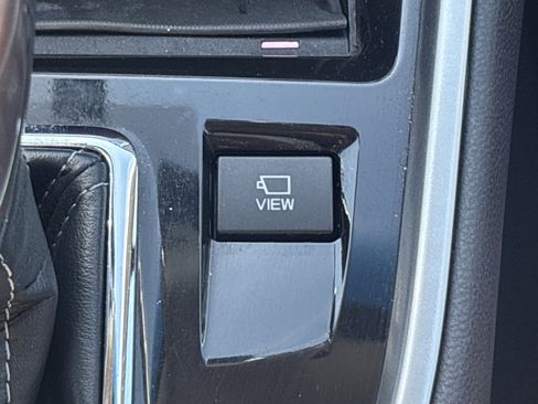 Certified 2022 Subaru Outback Touring AWD/4WD image 16