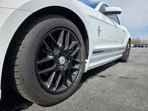 Used 2014 Ford Mustang Premium w/ Equipment Group 202A image 19