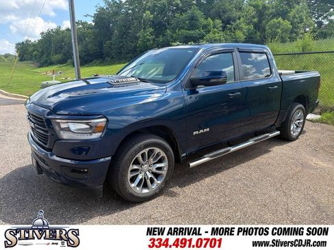 Used 2024 RAM 1500 Laramie AWD/4WD image 5