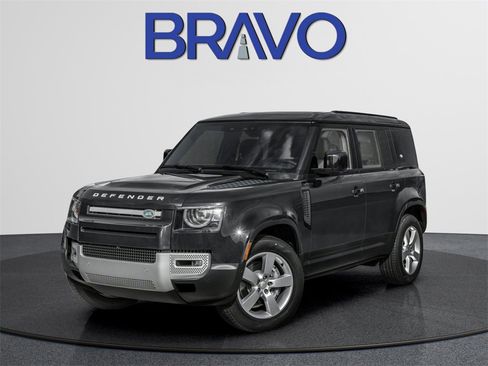 Used 2025 Land Rover Defender 110 S image 1