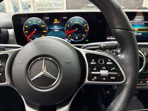 Used 2020 Mercedes-Benz A 220 4MATIC image 73