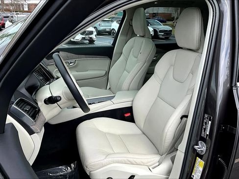 Certified 2023 Volvo XC90 B6 Plus w/ Protection Package Premier AWD/4WD image 9